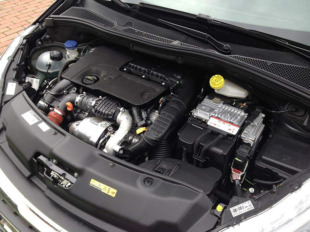 Peugeot 208-articulo 04