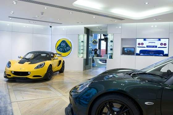 Lotus abre un concesionario en Picadilly-01