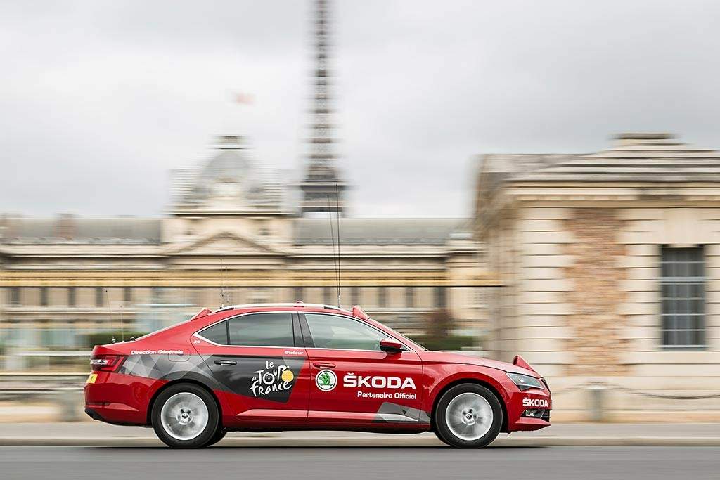 Skoda Superb en el Tour de Francia 2015-ARTÍCULO