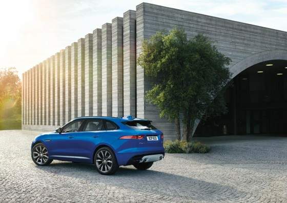 Jaguar-Fpace-2