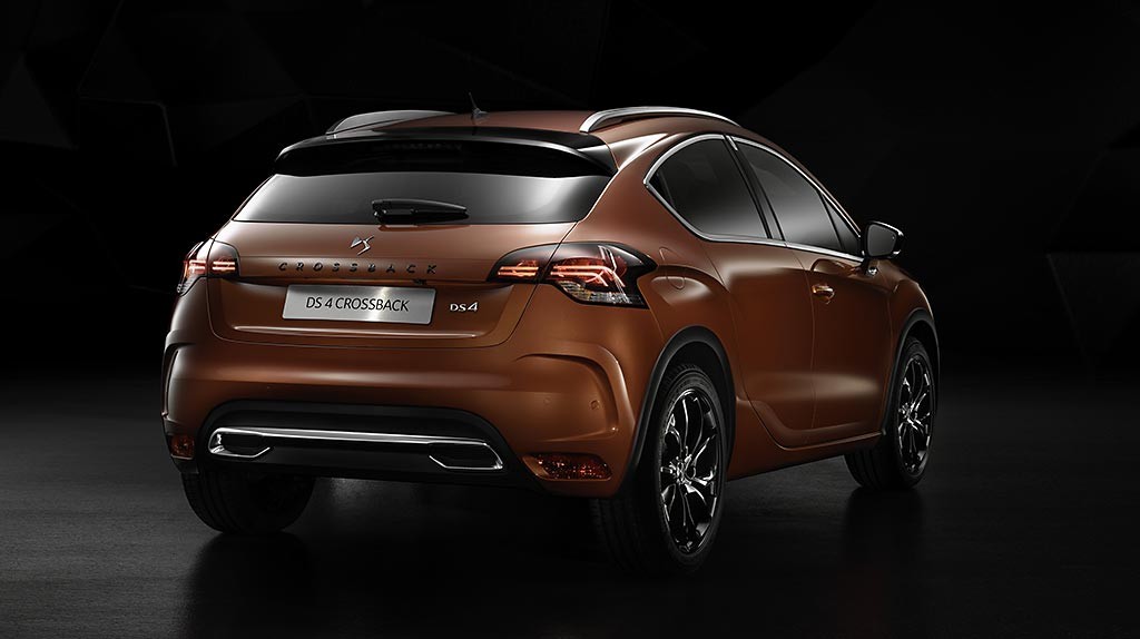 DS-4-Crossback-2
