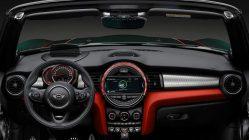 Salpicadero del MINI John Cooper Works Cabrio 2016