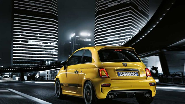 Abarth 595 2016 trasera dinámica Amarillo Módena