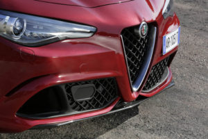 Alfa Romeo Giulia Quadrifoglio Active Aero Splitter