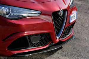Alfa Romeo Giulia Quadrifoglio Active Aero Splitter