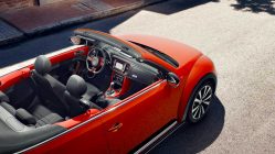 Volkswagen Beetle 2016 Cabrio interior