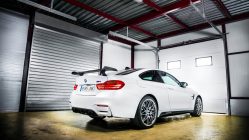 BMW M4 CS 2016