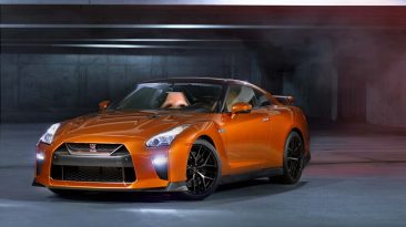 Nissan GT-R 2017 Katsura Orange frontal