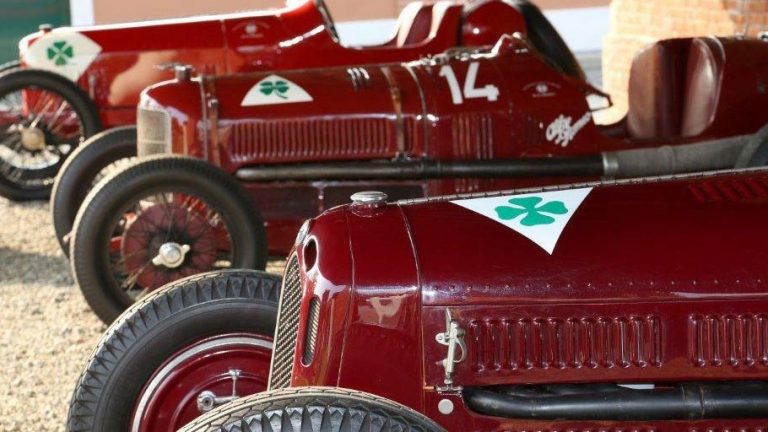 Alfa Romeo celebra la llegada a España de su nuevo modelo Giulia con una muestra de modelos