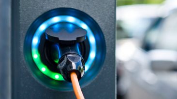 Ya es posible pagar la recarga de coches eléctricos mediante una tarifa plana.