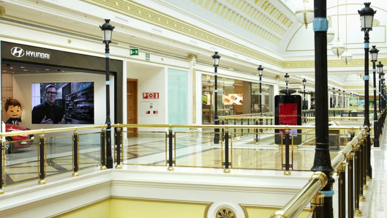 Click2Drive representa un nuevo concepto de venta digital a través de tiendas físicas en grandes centros comerciales.