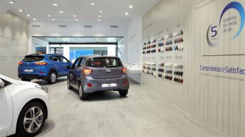 Click2Drive representa un nuevo concepto de venta digital a través de tiendas físicas en grandes centros comerciales.
