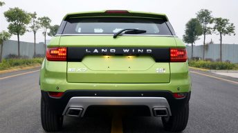 Jiangling Landwind X7 SUV trasera copia del Range Rover Evoque