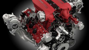 Motor 3.9 V8 biturbo Ferrari 670 CV