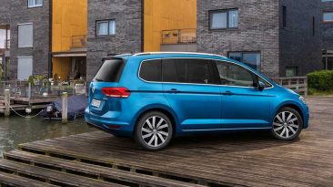 Volkswagen Touran 2016 lateral