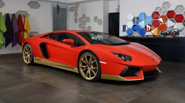 Lamborghini Aventador Miura Homage frontal rojo