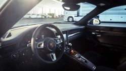 Porsche 911 Carrera S Endurance Racing Edition interior
