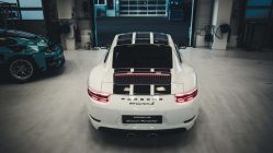 Porsche 911 Carrera S Endurance Racing Edition trasera