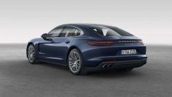 Porsche Panamera 2017 trasera azul