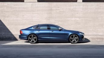 Volvo S90 R Design lateral azul