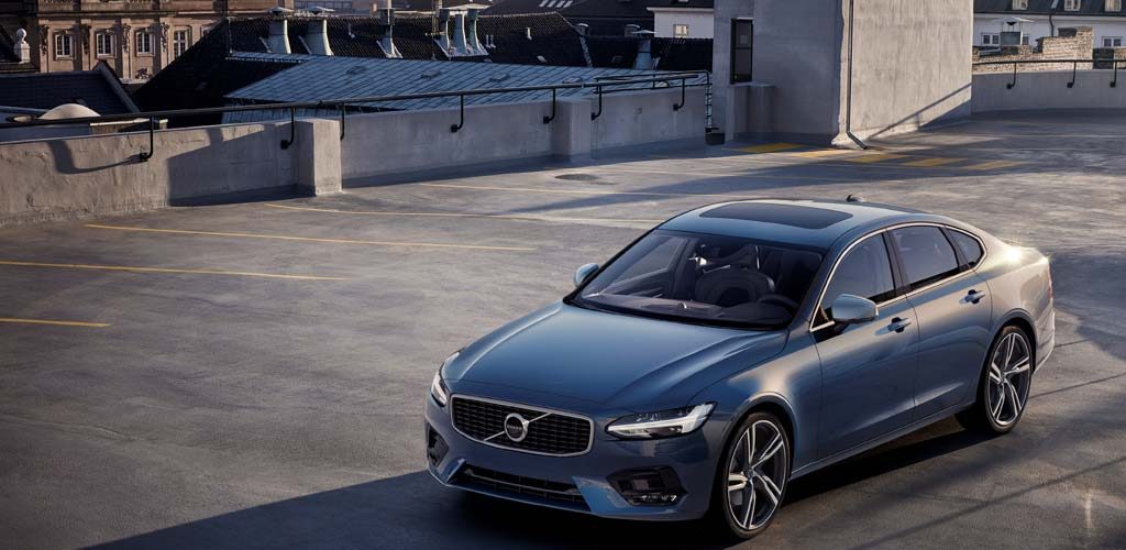 Volvo S90 R Design frontal azul