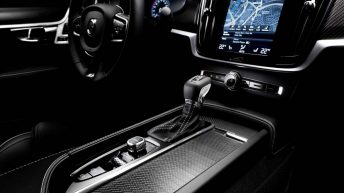 Volvo S90 R Design interior palanca de cambio