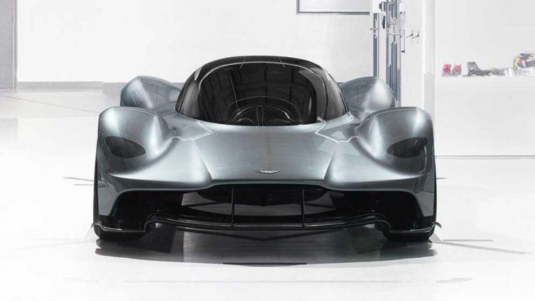 Aston Martin RB-001 frontal estática
