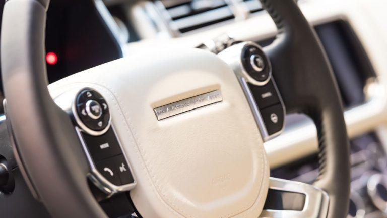 Jaguar Land Rover inicia sus pruebas tecnológicas en sus coches.