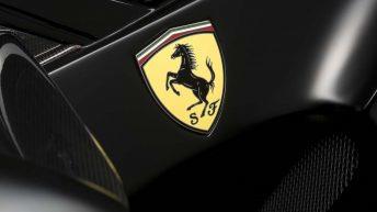 Logo Scuderia LaFerrari subasta Mecum Auctions Monterey 2016