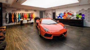 Lamborghini vuelve a trasladar a Bolonia un taller interactivo de diseño.