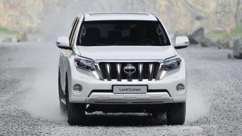 Nuevo Toyota Land Cruiser frontal camino
