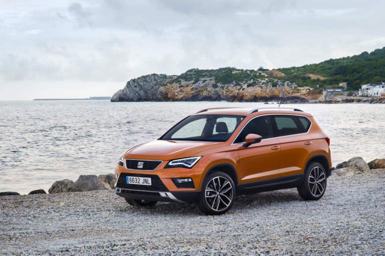 SEAT Ateca vs. Kia Sportage, ¿con cuál te quedas? Clicacoches