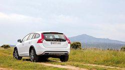 Prueba Volvo V60 Cross Country D4 blanco trasera