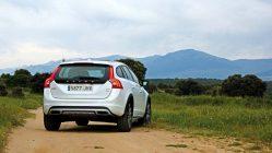 Prueba Volvo V60 Cross Country D4 blanco trasera