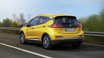 Opel Ampera-e 2017 trasera dinámica