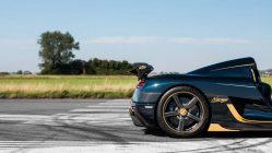 Koenigsegg Agera RS Naraya fibra de carbono azul y oro