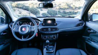 Prueba Fiat Tipo 5 puertas - Detalle salpicadero