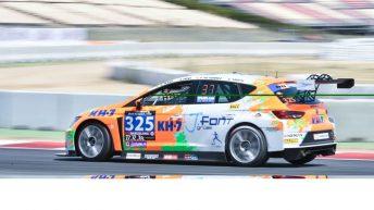 Eric Abidal participó por primera vez en una competición automovilística de la mano de KH-7.