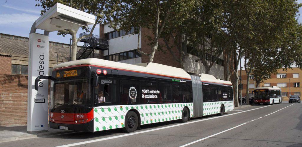 Endesa ha puesto en marcha en Barcelona el primer punto de carga ultrarrápida para autobuses.