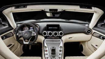Mercedes-AMG GT Roadster interior