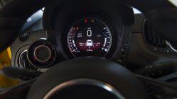 Abarth 595 Competizione 2016 prueba cuadro de mandos