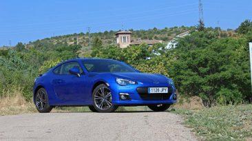 Subaru BRZ prueba azul frontal