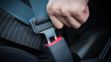 En solo una semana, los agentes de Tráfico han registrado a 2.891 adultos sin el cinturón de seguridad.