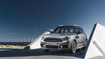 MINI Cooper S E Countryman All4 - Cargando
