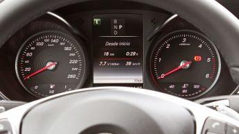 Mercedes GLC 250d Coupé prueba cuadro de mandos