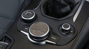 Alfa Romeo Giulia Alfa mando Connect