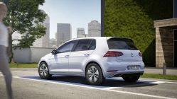 Volkswagen e-Golf 2017 trasera