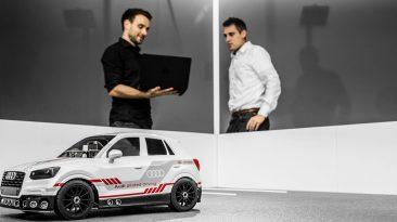 Un modelo a escala del Audi Q2 gestiona el aparcamiento automático en situaciones complicadas