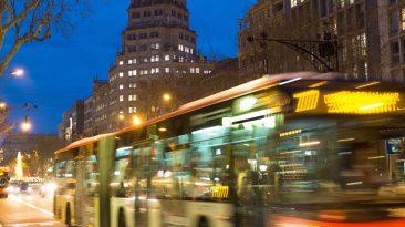 Barcelona podría incorporar este servicio para combatir las emisiones de los coches más antiguos.