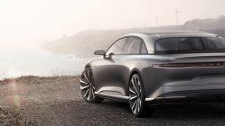 Lucid Air trasera